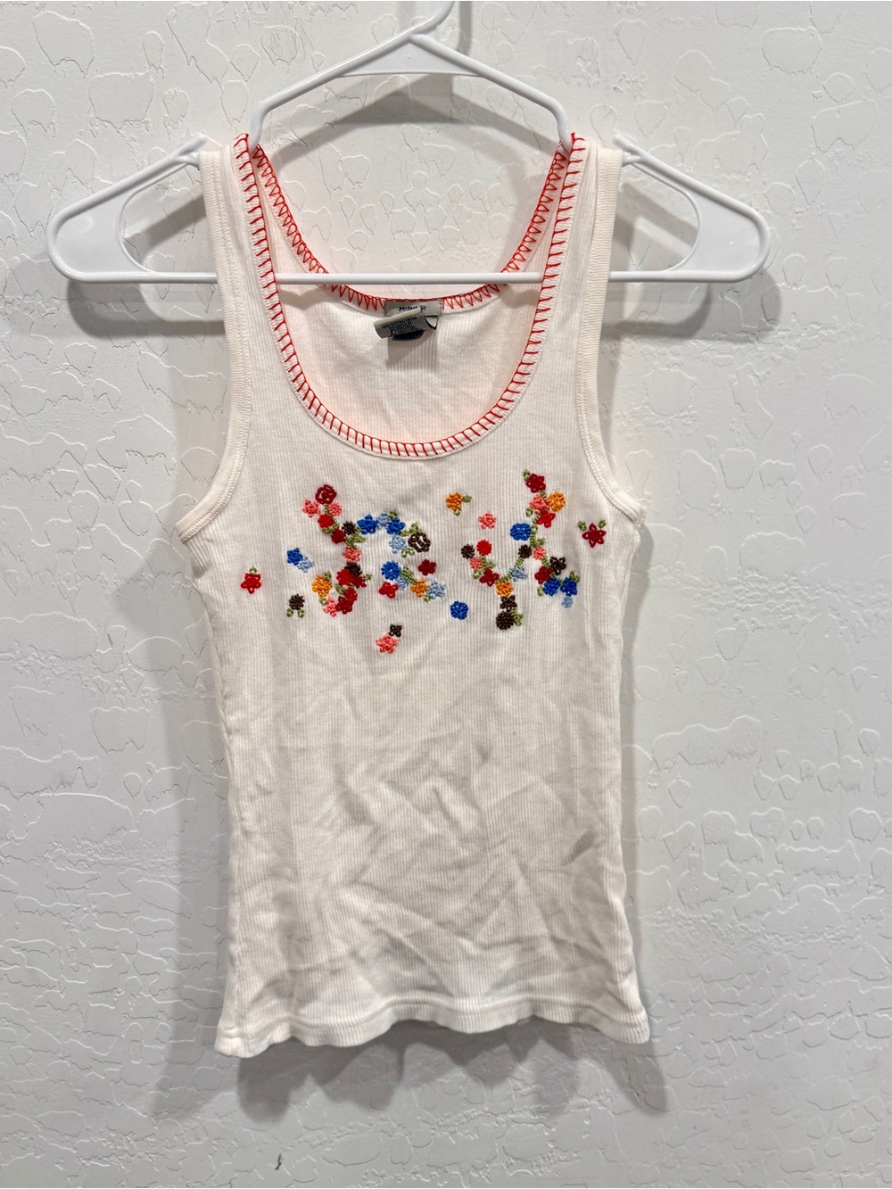 Y2K Old Navy White Ribbed Floral Embroidered Tank Top Womens Small